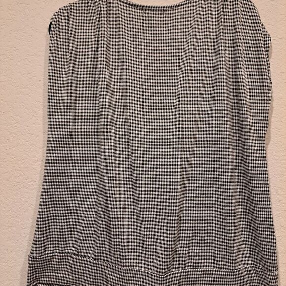 Maurices houndstooth black and white sleeveless top with shoulder ties, size XXL - Picture 3 of 9